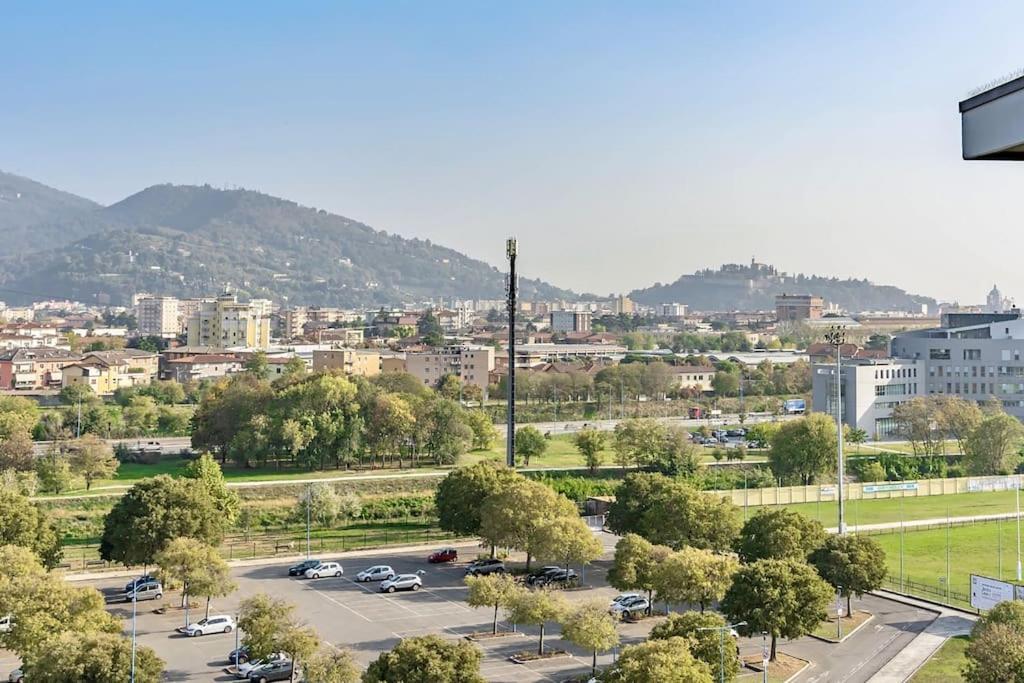 Attico Montiglio - Panorama-Wifi Apartment Collebeato Екстериор снимка